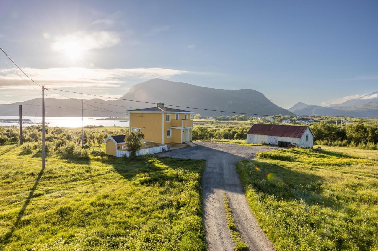 Pederstua, A Classic Fisherman'S Farm House In The Middle Of Lofoten Storeidet Extérieur photo