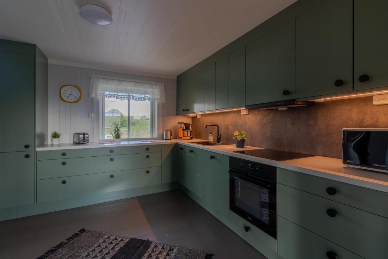 Pederstua, A Classic Fisherman'S Farm House In The Middle Of Lofoten Storeidet Extérieur photo