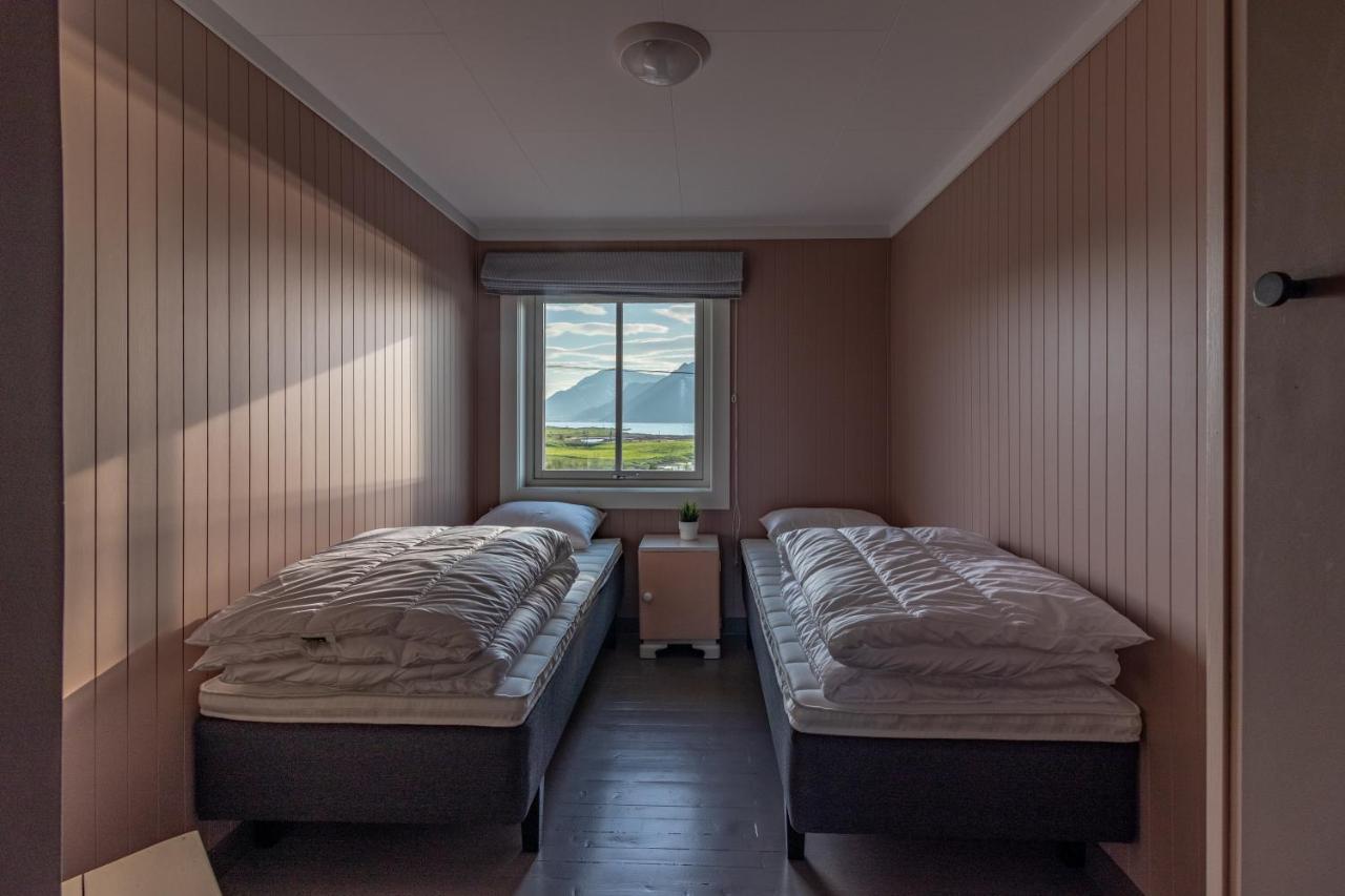 Pederstua, A Classic Fisherman'S Farm House In The Middle Of Lofoten Storeidet Extérieur photo