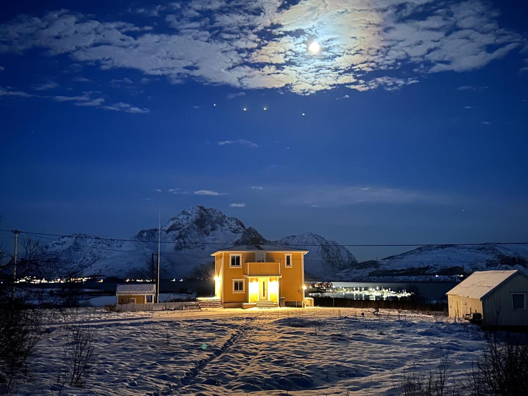 Pederstua, A Classic Fisherman'S Farm House In The Middle Of Lofoten Storeidet Extérieur photo